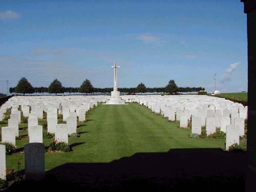 digital pic of the inside of Duisans British Cemetery, taken in 2001